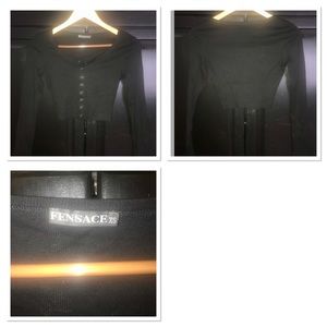 black long sleeve crop